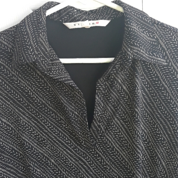 Collared blouse - Picture 2 of 3